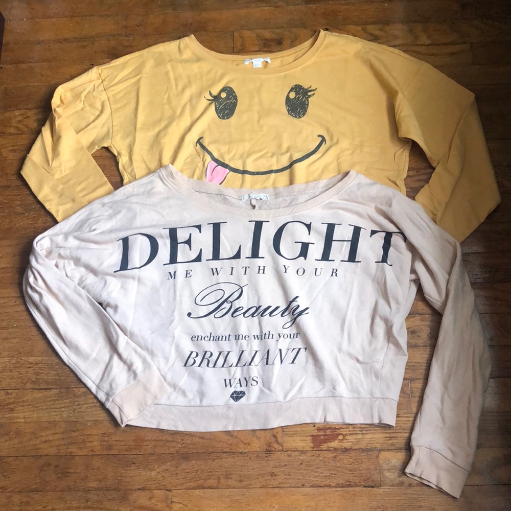 Fleece Graphic Sweatshirts (2)